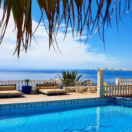 Villa Private Luxury With Jacuzzi, Beach Bar, Pool