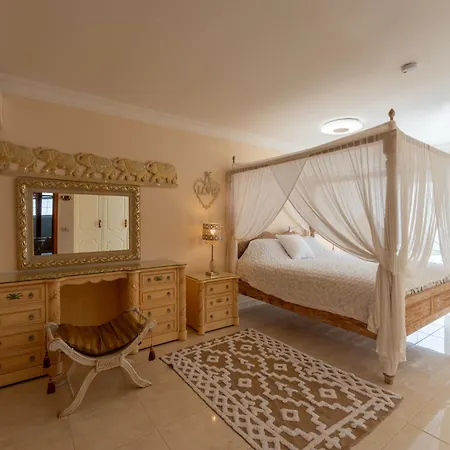 Private Luxury With Jacuzzi, Beach Bar, Pool Costa Adeje (Tenerife)